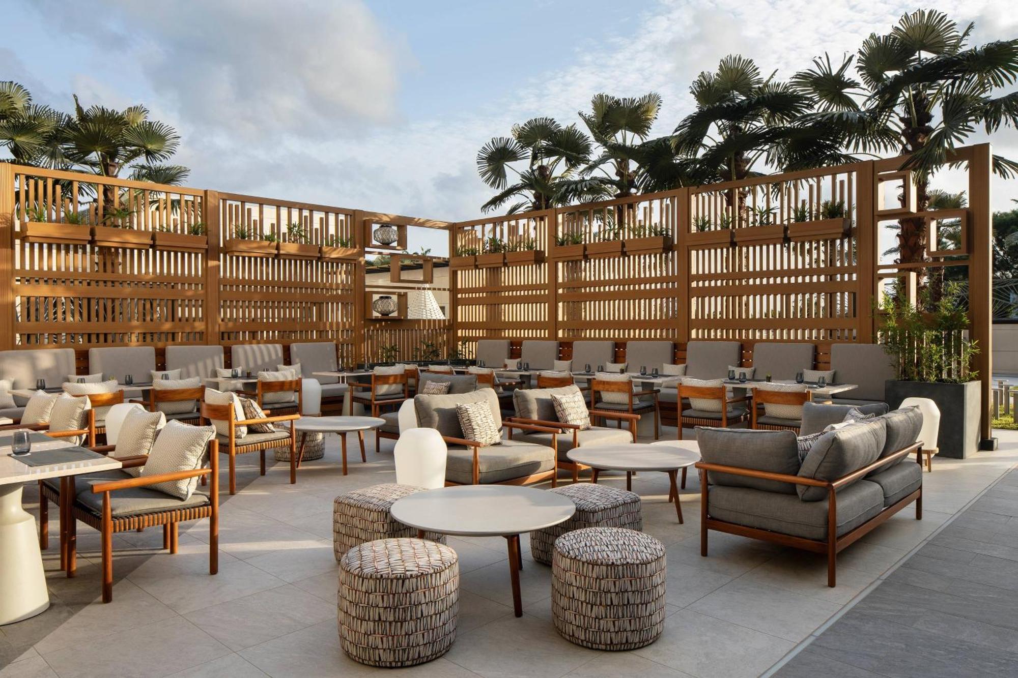 Lagos Marriott Hotel Ikeja Exterior photo