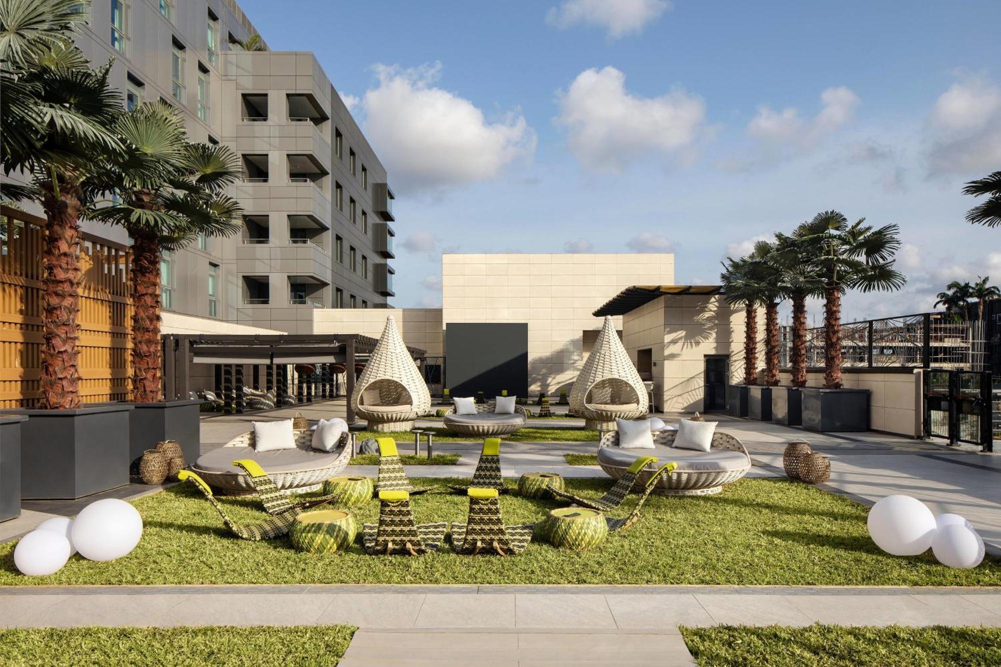 Lagos Marriott Hotel Ikeja Exterior photo